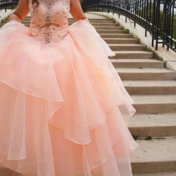 Ballgown - Picture 3 of 3